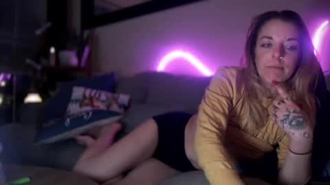 Snapshot of lezzrene chatting on 12.16.24 Hornystonerchick online show from 12.16.24