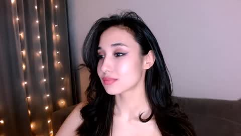 Snapshot of li_noen chatting on 01.27.25 Li  online show from 01.27.25