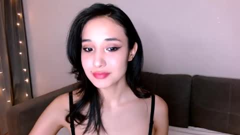 Snapshot of li_noen chatting on 02.11.25 Li  online show from 02.11.25