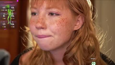 Snapshot of li_on_line chatting on 10.05.25 Li online show from 10.05.25