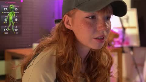 Snapshot of li_on_line chatting on 11.01.25 Li online show from 11.01.25