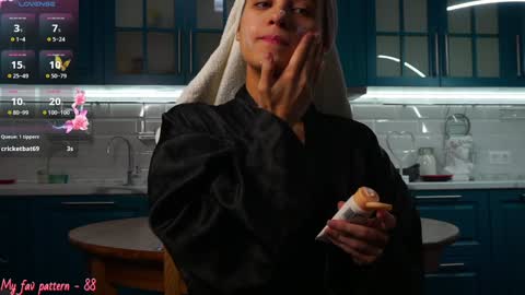 Snapshot of li_queen_ chatting on 12.27.24 Hey Im Alexa tg online show from 12.27.24