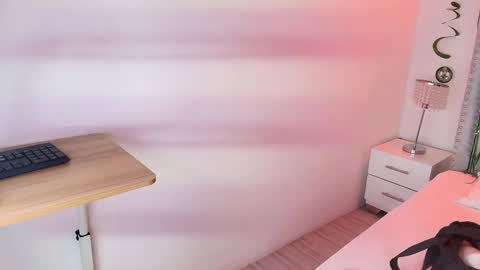 Lia  online show from 03.20.26