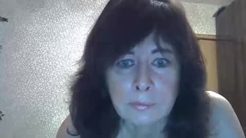 lia_ang online show from 10.12.25