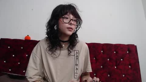 Snapshot of lia_carter_ chatting on 11.05.25 Lia online show from 11.05.25