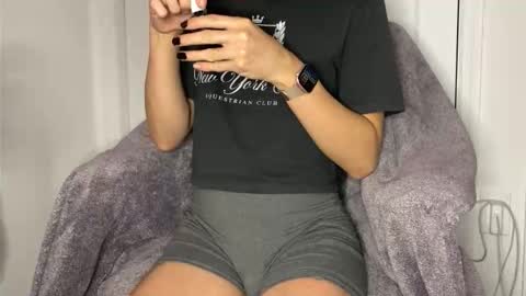 Snapshot of lia_hdz chatting on 12.04.25 Kabroncita online show from 12.04.25