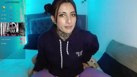 lia spicy   ig online show from 10.20.25