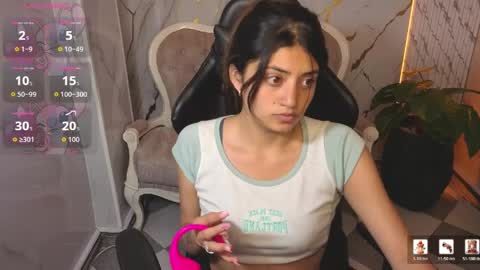 Snapshot of lia_queen_tx chatting on 05.22.26 Online 1400 - 2100 online show from 05.22.26