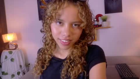 Juliana online show from 05.15.26