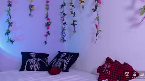 Snapshot of liaa_rodriguezz chatting on 12.03.25 Liaa online show from 12.03.25