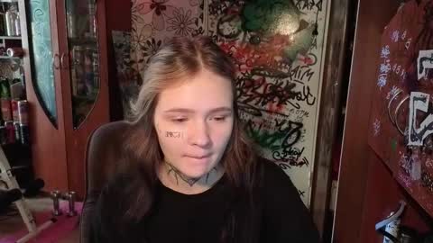 liaaa_li online show from 10.17.25