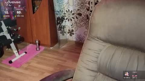 Snapshot of liaaa_li chatting on 11.08.25 liaaa_li online show from 11.08.25