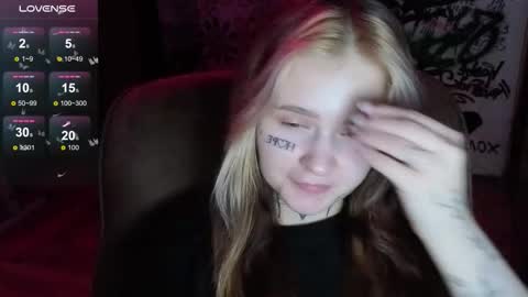 Snapshot of liaaa_li chatting on 11.09.25 liaaa_li online show from 11.09.25