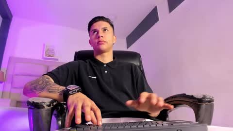 Liam Smith online show from 10.13.25