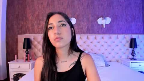 Snapshot of liaaturner chatting on 10.07.25 liaa turner online show from 10.07.25