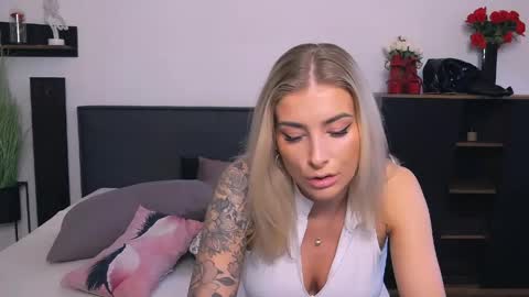 Lia online show from 05.18.26
