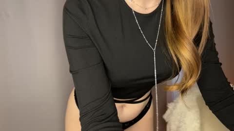 Snapshot of liabliss chatting on 04.05.26 Lia online show from 04.05.26