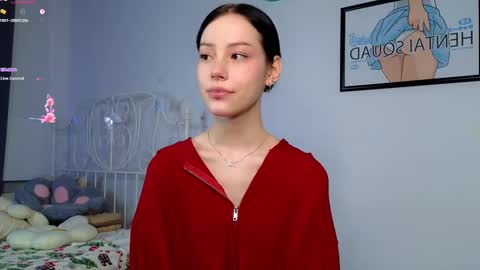Snapshot of liaglamour chatting on 02.15.25 Lia online show from 02.15.25