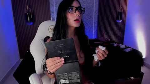 Snapshot of liah_cleir chatting on 04.18.26 Liah online show from 04.18.26