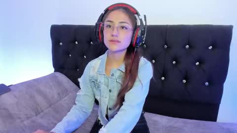 Liah  online show from 11.18.25