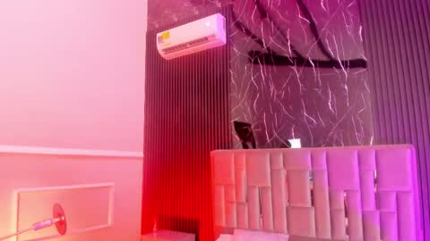 Snapshot of liahfontaine chatting on 10.26.25 Liah Fontaine online show from 10.26.25