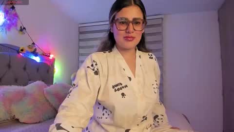 Snapshot of liahkimi chatting on 02.21.26 Lia online show from 02.21.26