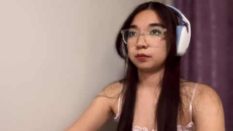 Snapshot of liaisonx_rosa chatting on 11.10.25 liaisonx_rosa online show from 11.10.25