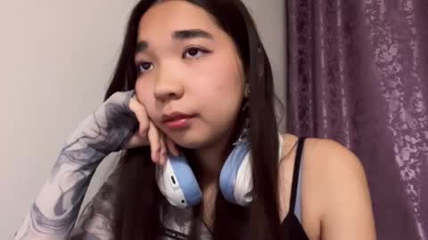 Snapshot of liaisonx_rosa chatting on 11.12.25 liaisonx_rosa online show from 11.12.25