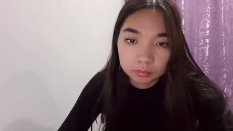 Snapshot of liaisonx_rosa chatting on 12.05.25 liaisonx_rosa online show from 12.05.25