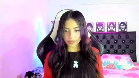 Lia Kent online show from 12.21.24