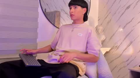 Liam online show from 01.25.25