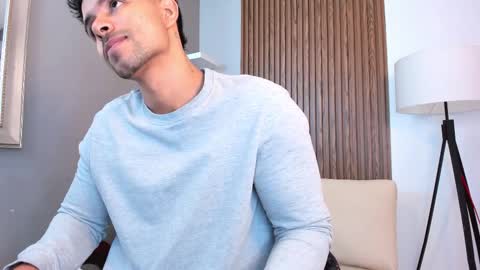 Snapshot of liam_colliins chatting on 02.13.25 Liam Collins online show from 02.13.25