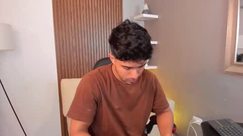 Snapshot of liam_colliins chatting on 02.20.25 Liam Collins online show from 02.20.25