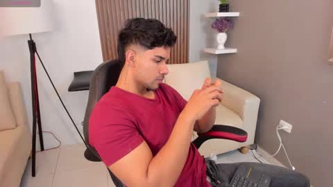 Snapshot of liam_colliins chatting on 02.26.25 Liam Collins online show from 02.26.25