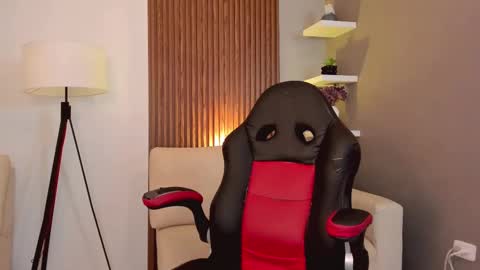 Snapshot of liam_colliins chatting on 02.28.25 Liam Collins online show from 02.28.25