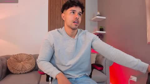 Snapshot of liam_colliins chatting on 03.10.25 Liam Collins online show from 03.10.25