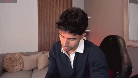 Snapshot of liam_colliins chatting on 03.12.25 Liam Collins online show from 03.12.25