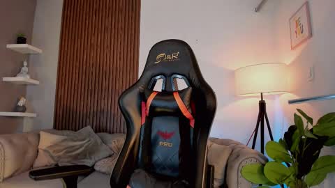 Snapshot of liam_colliins chatting on 09.12.25 Liam Collins online show from 09.12.25