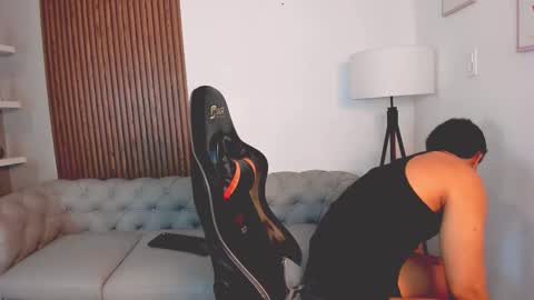 Snapshot of liam_colliins chatting on 10.14.25 Liam Collins online show from 10.14.25