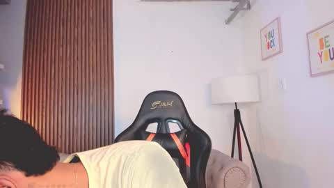 Snapshot of liam_colliins chatting on 10.16.25 Liam Collins online show from 10.16.25