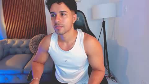 Snapshot of liam_colliins chatting on 10.24.25 Liam Collins online show from 10.24.25