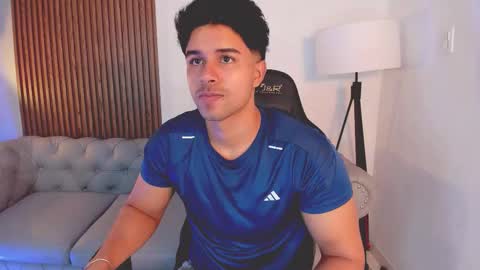 Snapshot of liam_colliins chatting on 10.25.25 Liam Collins online show from 10.25.25