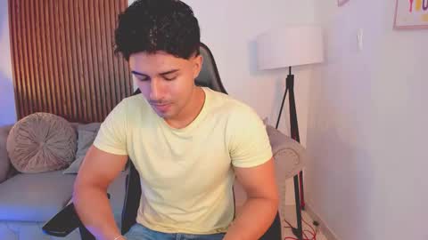 Snapshot of liam_colliins chatting on 10.26.25 Liam Collins online show from 10.26.25