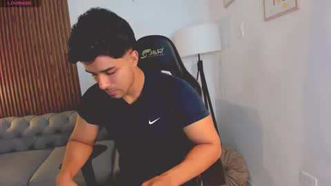 Snapshot of liam_colliins chatting on 10.29.25 Liam Collins online show from 10.29.25