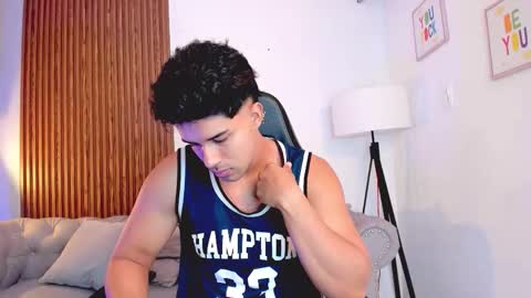 Snapshot of liam_colliins chatting on 11.01.25 Liam Collins online show from 11.01.25