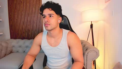 Snapshot of liam_colliins chatting on 11.12.25 Liam Collins online show from 11.12.25