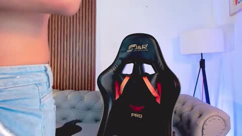 Snapshot of liam_colliins chatting on 11.14.25 Liam Collins online show from 11.14.25