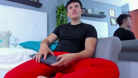 liam_conorr online show from 01.14.25