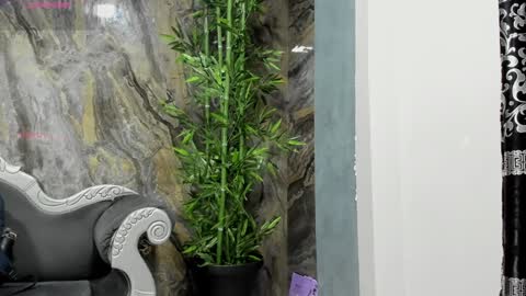 LIAM KLEIN online show from 01.06.25