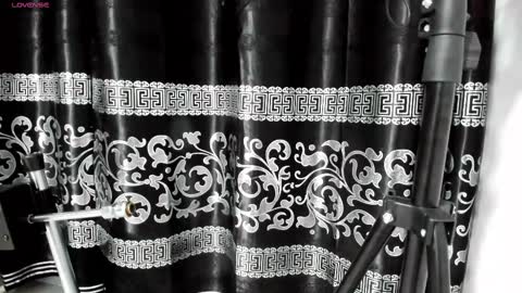 LIAM KLEIN online show from 02.13.25